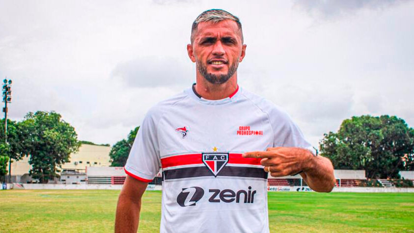 Edson Cariús, jogador do Ferroviário | 8 gols