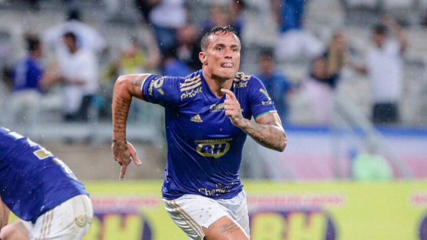 9º lugar - Edu (Cruzeiro): 16 gols em 2022 / 7 no Mineiro, 5 na Série B e 4 na Copa do Brasil