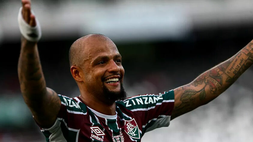 FELIPE MELO - 4,5 - Entrou na reta final e participou pouco do jogo.