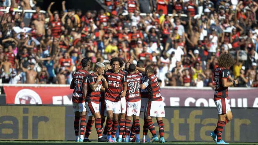 Dias depois outra vitória em um clássico, mas bastante criticada. O Flamengo venceu o Vasco por 2 a 1 com um gol de Arrascaeta no fim do jogo. A torcida e mídia criticaram bastante a falta de inspiração do time e as escolhas de Paulo Sousa. 