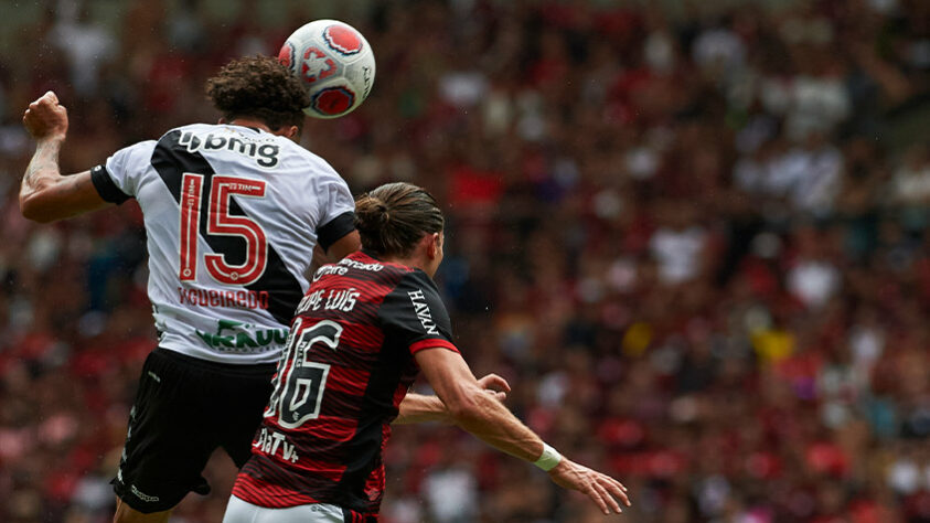 12º lugar - Flamengo 1 x 0 Vasco - semifinal do Carioca 2022 - Público pagante: 54.931 - Estádio: Maracanã 