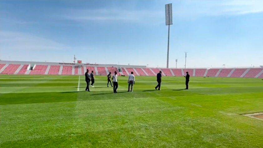 O estádio tem capacidade para 13 mil espectadores.