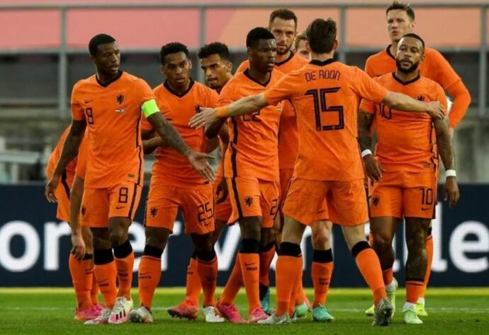 Holanda: chance de oitavas: 88,7% / chance de quartas: 54,4% / chance de semifinal: 32,3% / chance de final: 18,8% / chance de ser campeão (se finalista): 56,7%