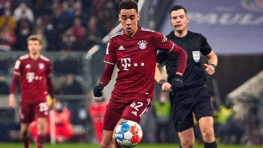 12° lugar - Jamal Musiala (Bayern de Munique) - Idade: 19 anos - Posição: Meia-atacante - Valor: 105,3 milhões de euros (R$ 547,5 milhões)