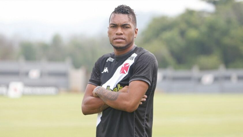 FECHADO - Com contrato válido até o fim do mês, o zagueiro Luís Cangá não irá permanecer no Vasco para o restante da temporada. O equatoriano procurou o clube e informou que não tem interesse em seguir por ter o desejo de jogar com mais frequência. 