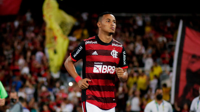 Lázaro (meia, Flamengo) - Cria do Ninho do Urubu, o meia se firmou no banco do Flamengo e ganha oportunidades constantemente. Em 2022, soma sete gols e sete assistências em 38 jogos. Marcou em todas as competições que disputou. É avaliado em 6 milhões de euros (R$ 31 milhões) pelo site "Transfermarkt". 