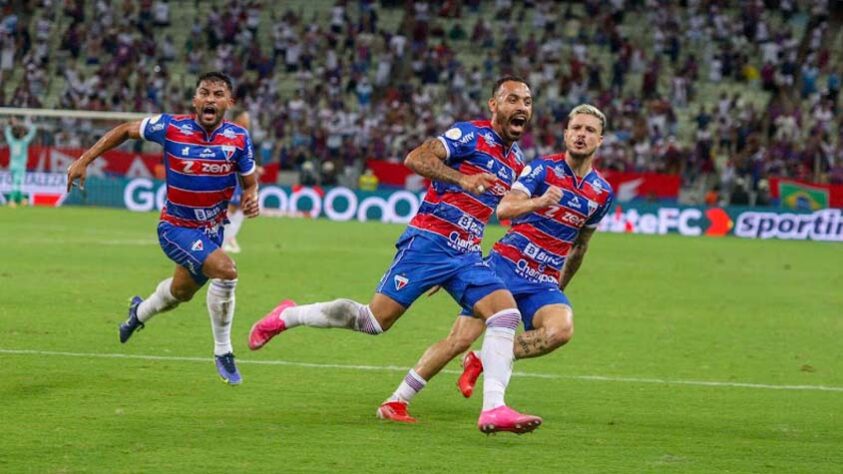 Ceará (CE): O Fortaleza é tetracampeão cearense. O time empatou em 0 a 0 com o Caucaia no primeiro jogo e goleou na volta por 4 a 0.