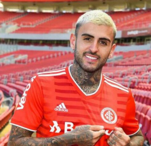 Liziero, meio-campista de 24 anos, pertence ao Sâo Paulo e tem contrato até 2024. O jogador está em emprestado ao Internacional até o fim da temporada