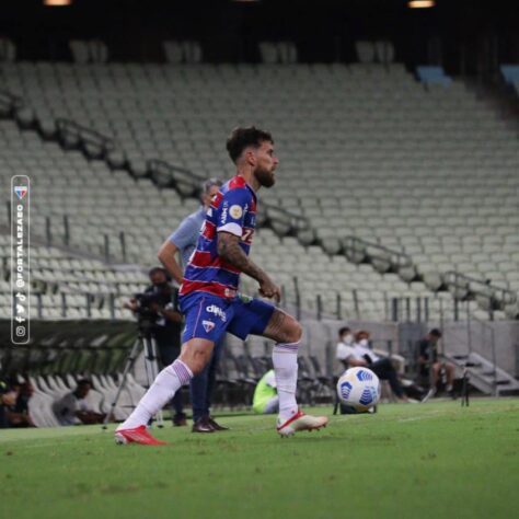 Lucas Lima, meio-campista de 31 anos, pertence ao Palmeiras e tem contrato até o final do ano. O jogador está emprestado ao Fortaleza e o vínculo acaba no final do ano também