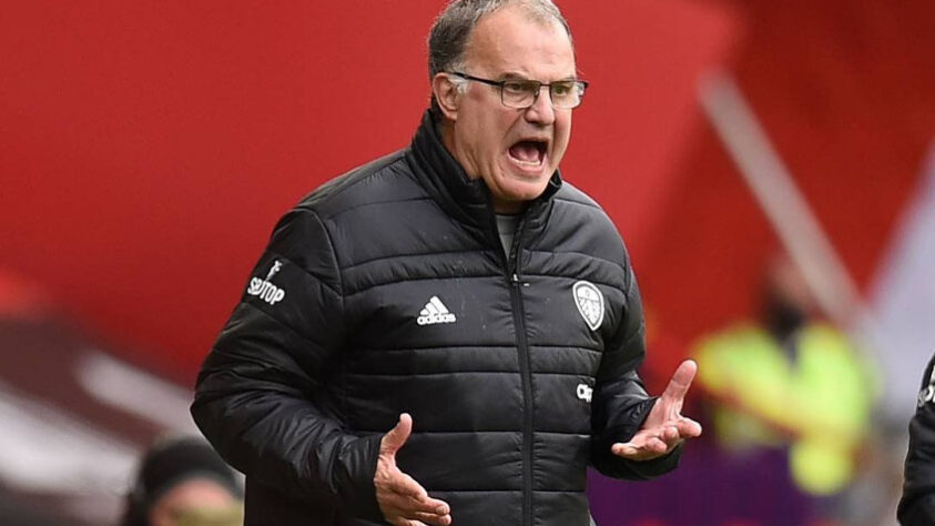 ESQUENTOU - Marcelo Bielsa pode retornar para o ex-clube. Segundo notícia relatada no Futebol Latino, o treinador está na mira do Athletic Bilbao. O técnico comandou o clube entre 2011 e 2013.