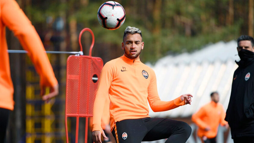 Maycon (24 anos) - Volante - Clube: Shakhtar Donetsk (Ucrânia) - Time brasileiro interessado: Corinthians