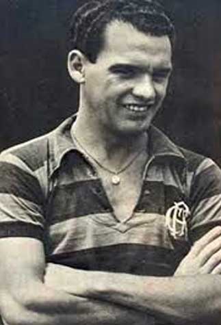 Modesto Bría atuou de 1943 a 1953 no Flamengo e conquistou muitos torneios de excursão. O meia paraguaio também venceu três Campeonatos Cariocas (1943, 1944 e 1953).