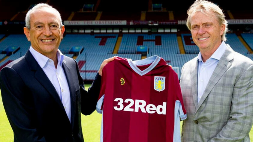 O egípcio Nassef Sawiris e o americano Wes Edens compraram as ações majoritárias do Aston Villa em julho de 2018.