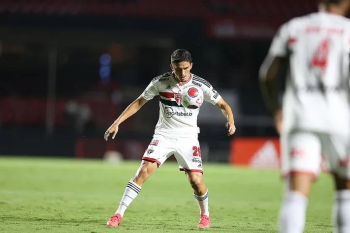 PABLO MAIA (M, São Paulo) - Vem se destacando no meio do São Paulo e pode ficar no radar de Fernando Diniz para este jogo.