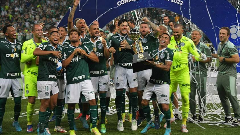 7º lugar - Palmeiras: O Verdão tem cinco títulos internacionais (três Libertadores, em 1999, 2020 e 2021, uma Copa Mercosul, em 1998, e uma Recopa Sul-Americana, em 2022).