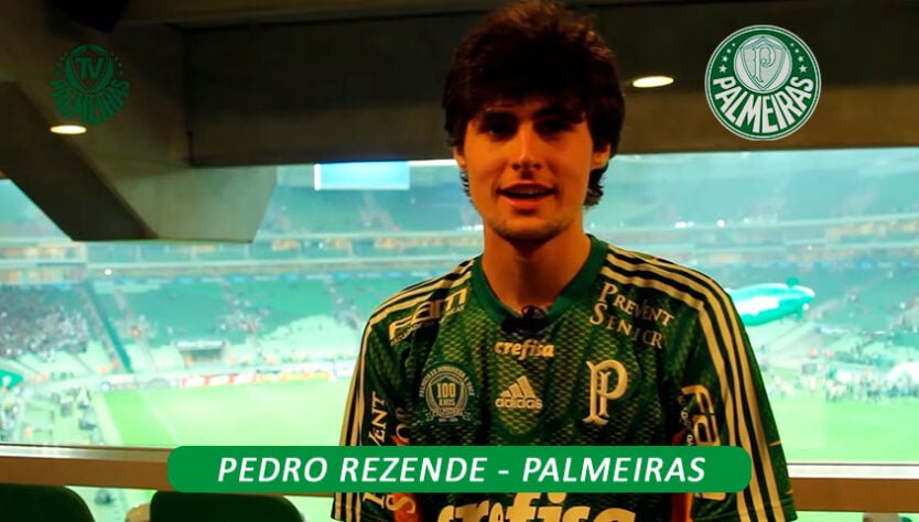 Rezende, do canal "rezendeevil", é torcedor do Palmeiras.
