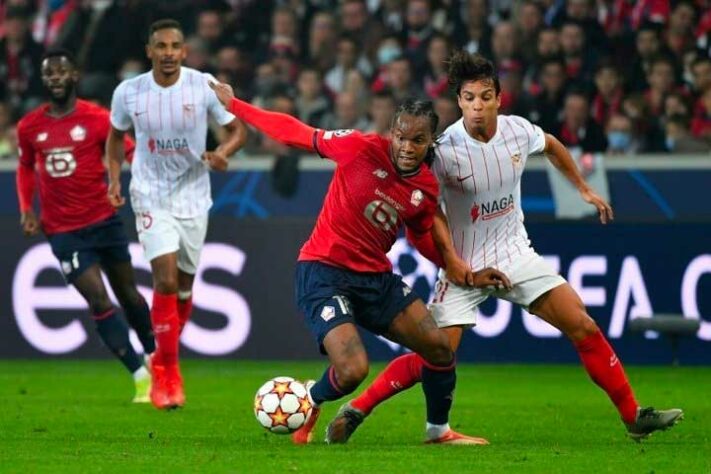 ESQUENTOU - Segundo o jornalista italiano Fabrizio Romano, Renato Sanches está na mira do Paris Saint-Germain. Algumas conversas com o Lille e o jogador já estariam acontecendo.