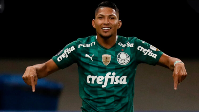 Rony (atacante) - 9 Dérbis pelo Palmeiras - 5 vitórias, 3 empates e 1 derrota - Marcou 1 gol