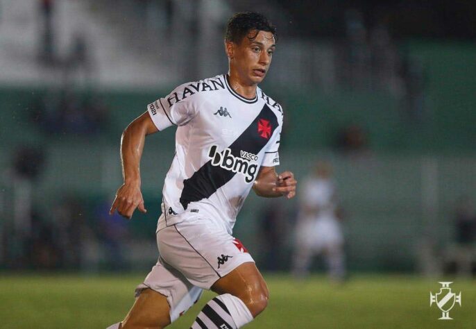 Martín Sarrafiore, meia de 24 anos, pertence ao Internacional e tem contrato até o final do ano. O jogador está emprestado ao Vasco até acabar o vínculo com a equipe colorada.