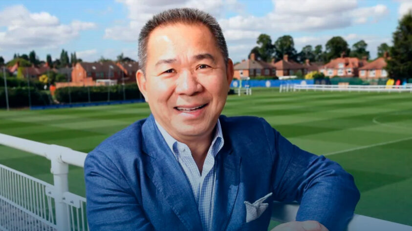 A família tailandesa Srivaddhanaprabha é dona da King Power, empresa que comprou o Leicester em 2010. Em 2016, Vichai Srivaddhanaprabha morreu em um acidente de helicóptero e Aiyawatt Srivaddhanaprabha herdou o time.