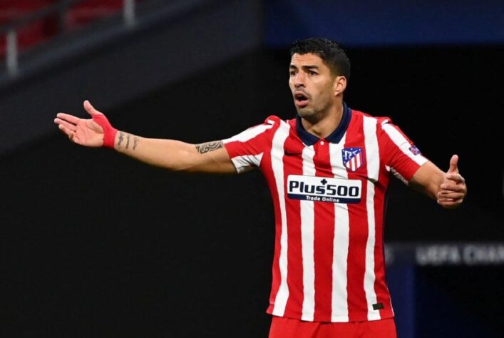 Luis Suárez (35 anos) - Posição: atacante - Último clube: Atlético de Madrid - Valor de mercado: 9 milhões de euros