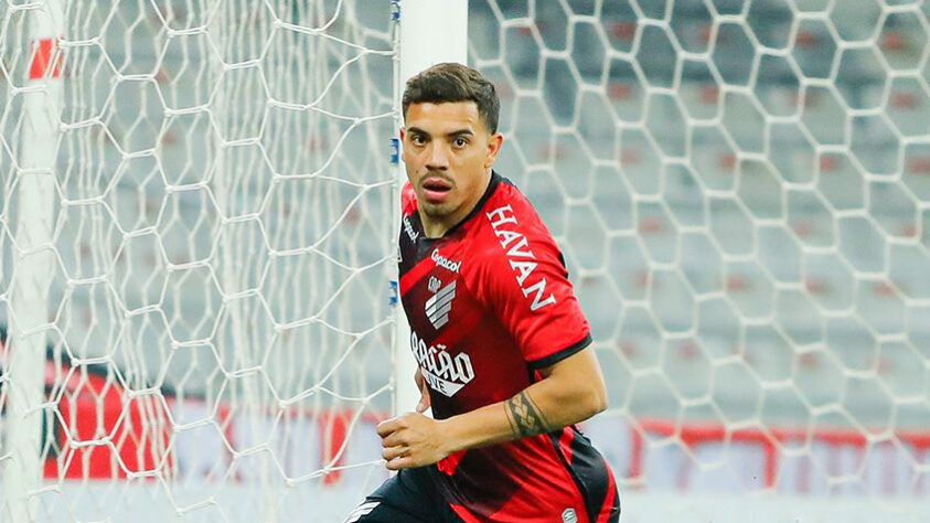 David Terans (meia - Athletico Paranaense): 2 gols em 3 cobranças