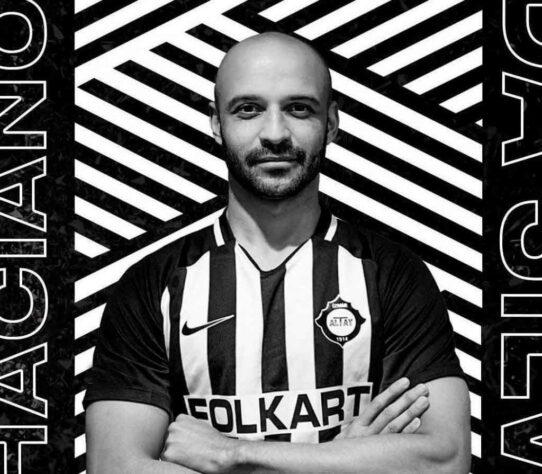 Thaciano, meia de 26 anos, pertence ao Grêmio e tem contrato até o final de 2023. O atleta tem vínculo com o Altay SK (Turquia) até o meio deste ano.