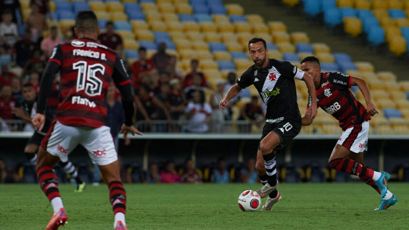 Antes da Série B, o Vasco disputou o Campeonato Carioca. O Cruzmaltino foi eliminado na semifinal do torneio, após duas derrotas por 1 a 0 para o Flamengo.