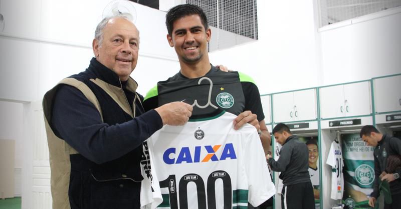 Coritiba: Leandro Almeida (Zagueiro - 35 anos) / Comprado do Dínamo de Kiev (UCR) em 2013 por R$ 2,7 milhões.