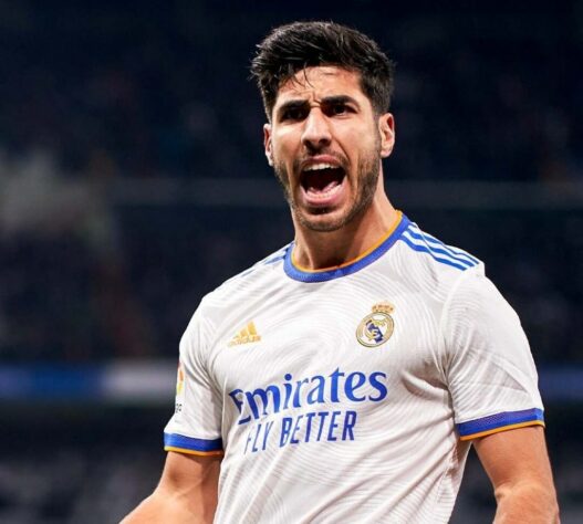 ESQUENTOU - De acordo com a Gazzetta dello Sport, Marco Asensio está na mira da Juventus. A equipe de Turim busca nomes em final de contrato para renovar seu setor ofensivo.