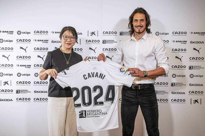 Cavani está na Europa há bastante tempo, porém o centroavante do Valencia nunca escondeu o seu amor pelo Danubio, do Uruguai.