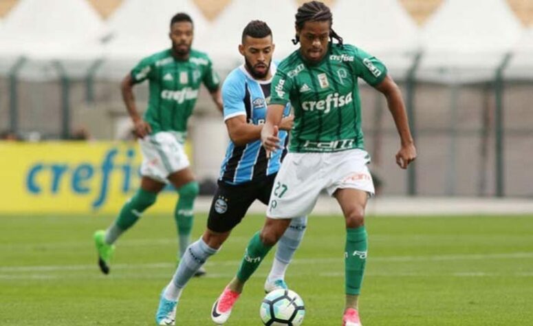 Palmeiras 1 x 0 Grêmio - Campeonato Brasileiro - 01/07/2017: a partida foi realizada no estádio do Pacaembu por conta de um show da cantora americana Ariana Grande. 