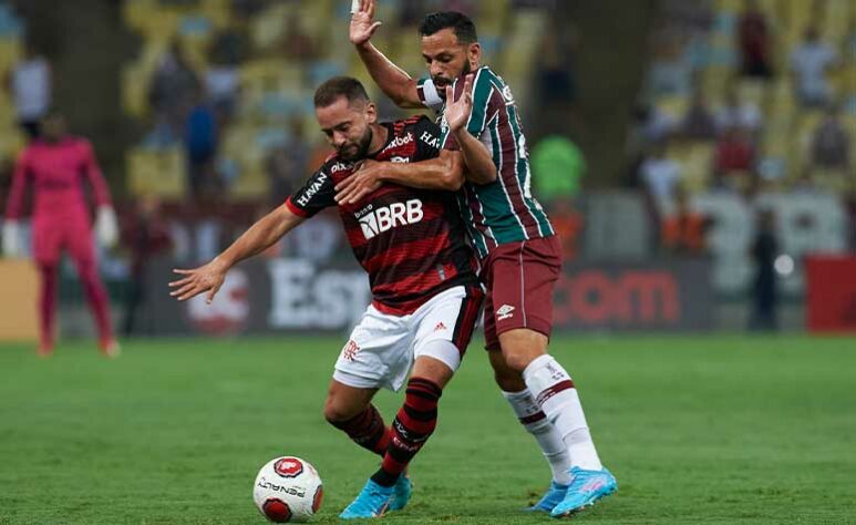 No Maracanã, o Fluminense derrotou o Flamengo por 2 a 0, com dois gols de Germán Cano, no jogo de ida da final do Campeonato Carioca 2022. O Rubro-Negro finalizou mais, porém viu erros coletivos e individuais comprometerem o resultado. Confira as notas dos jogadores flamenguistas. (Por Felipe Melo - felipeeduardo@lancenet.com.br).