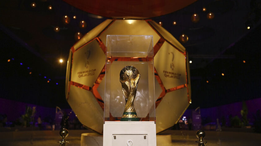 Já é Copa do Mundo! Nesta sexta-feira, a Fifa sorteou os grupos do Mundial do Qatar, que acontecerá entre novembro e dezembro deste ano no país do Oriente Médio. Confira como os grupos da Copa foram repercutidos na imprensa internacional!
