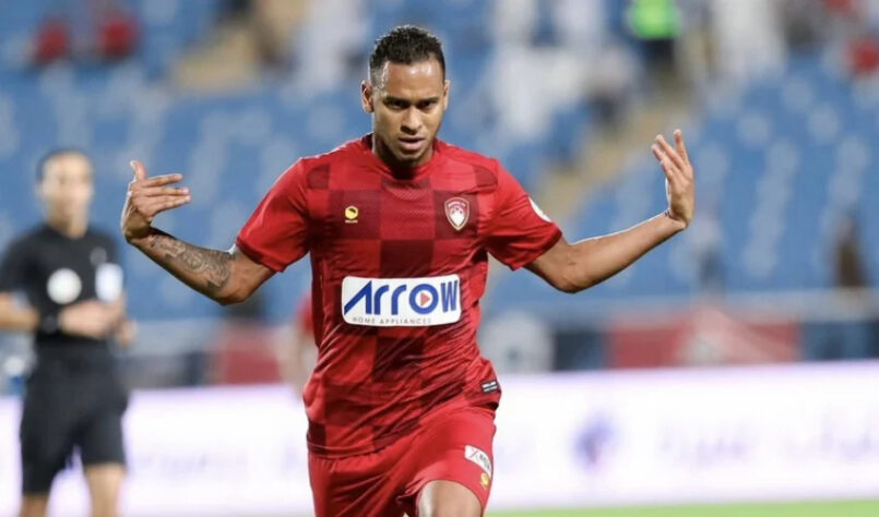 Filipe Augusto - Volante brasileiro de 28 anos. O último clube do jogador foi o Damac (SAU) e está sem contrato desde janeiro de 2022. No Brasil, o atleta só atuou no Bahia.