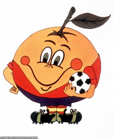 Naranjito é uma laranja, fruta típica da Comunidade Valenciana e Andaluzia. Mascote veste o uniforme da seleção espanhola e carrega a bola na mão.