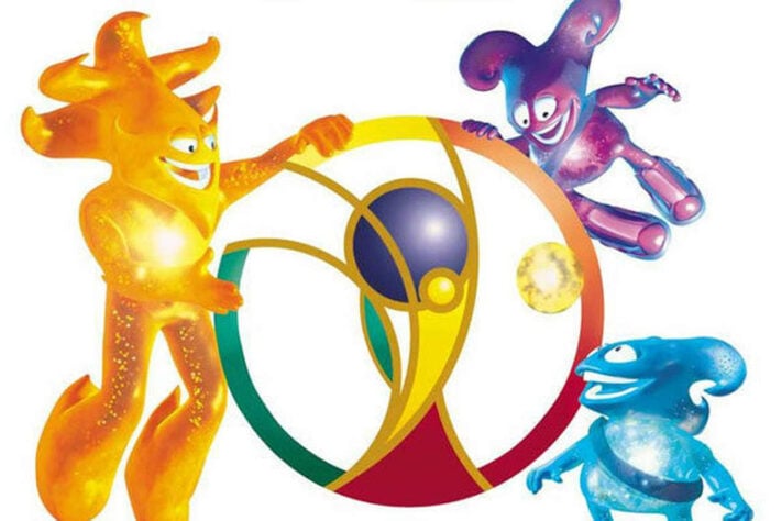Para representar a Copa realizada em dois países diferentes, três personagens: Ato, Kaz e Nik. Com aparecem de seres de outro planeta, não usam acessórios ou roupa.  