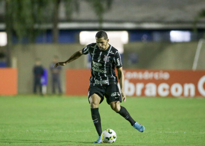 Bruno Melo (Lateral) - Time: Corinthians - Jogos: 4