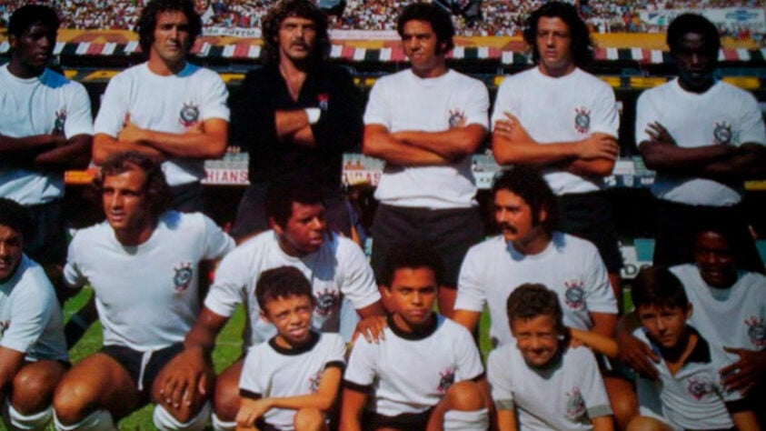 1973: estreia na primeira fase (todos contra todos) Corinthians 0 x 0 América-RJ – Pacaembu (Corinthians terminou eliminado na segunda fase, ficando em quinto do grupo 1)