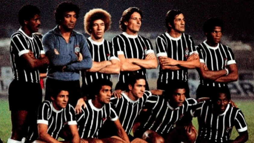 CAMPEONATO PAULISTA 1977 - O título do Paulistão de 1997 foi emblemático e muito festejado pela torcida corintiana pois marcou o fim do maior jejum sem taças do Corinthians, que durava 22 anos, oito meses e sete dias. Basílio marcou o gol do título corintiano contra a Ponte Preta. O primeiro jogo da final entre as equipes marcou o maior público da história do Morumbi: 146.072 pessoas.