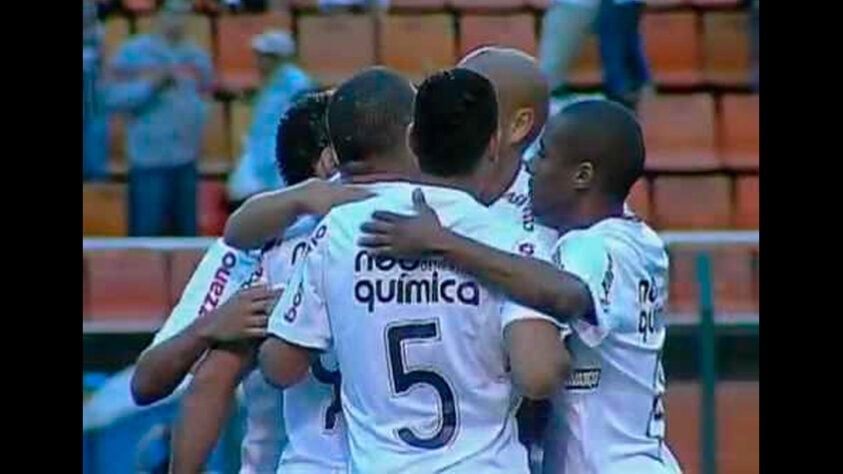 2010: Corinthians 2 x 1 Athletico-PR (Pacaembu) - Corinthians terminou em 3º