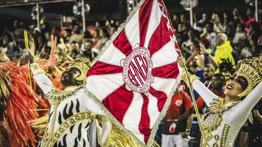 Unidos de Bangu (20/04, sexta escola): também na Série Ouro (Segunda Divisão), a escola fará homenagem a Castor de Andrade, antigo investidor do clube do bairro, o Bangu Atlético Clube. Na época em que um dos maiores banqueiros do Jogo do Bicho esteve a frente do clube, o time foi vice-campeão brasileiro, em 1985, e disputou a Libertadores, em 1986. 