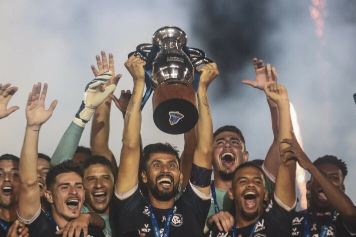 Pará (PA): O clássico Remo e Paysandu definiu o campeão Paraense. O Remo levou o Estadual após uma grande virada: depois de perder por 3 a 1 no primeiro duelo, o clube venceu o segundo jogo por 3 a 0.