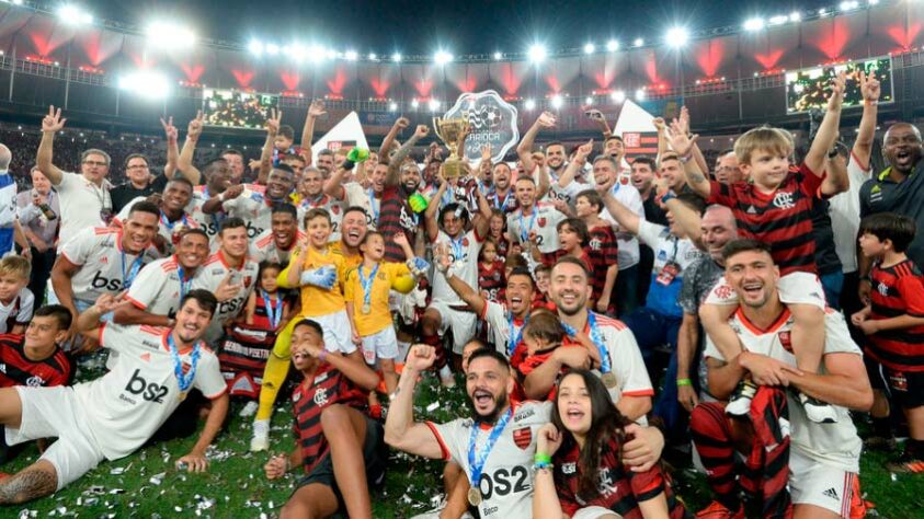 Campeonato Carioca 2019 - Com duas vitórias por 2 a 0 sobre o Vasco, no Maracanã, o Flamengo conquistou o 35º Estadual de sua história, sob o comando de Abel Braga.