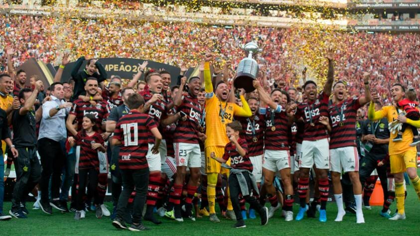 5º lugar (dois clubes empatados): Flamengo - finalista quatro vezes - campeão em 1981 e 2019 (foto) / vice em 2021 / finalista em 2022