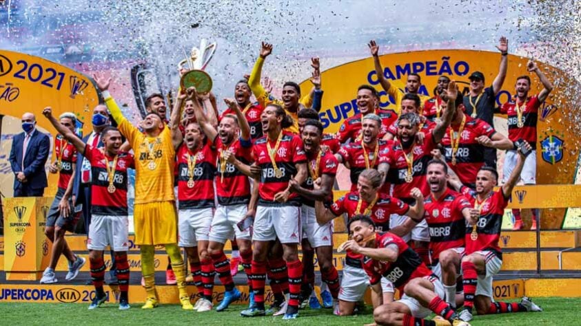 2021 - Flamengo (campeão Brasileiro) 2 (6) x (5) 2 (campeão da Copa do Brasil)