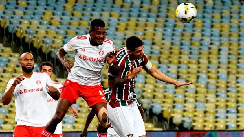 O Fluminense perdeu por 1 a 0 em casa para o Internacional, após realizar uma atuação de pouco brilho no Maracanã. O Tricolor acabou sofrendo o gol em um momento no qual se encontrava melhor no jogo e pecou na criação de oportunidades. Veja as notas dos jogadores do Flu. (por Luan Fontes - @luanfontes@lancenet.com.br)