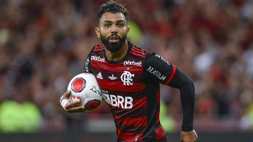 1º - Gabriel Barbosa (26 anos) - posição: centroavante - Clube: Flamengo - Valor de mercado: 22 milhões de euros (R$ 121,8 milhões)