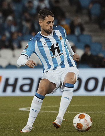 ESQUENTOU - Adnan Januzaj recebeu uma proposta de renovação da Real Sociedad por mais 4 temporadas e comentou estar avaliando a proposta. Porém, com a morte de Mino Raiola, seu agente, a negociação pode tomar outros rumos.