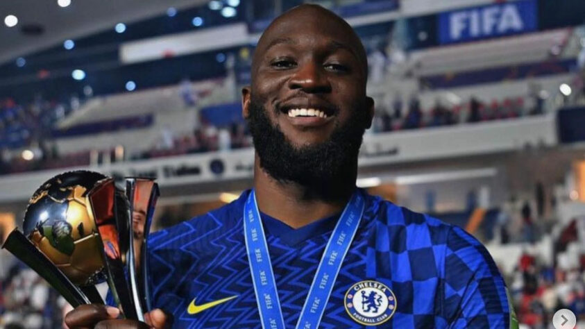 ESQUENTOU - De acordo com o portal "football.london", o Chelsea já deve confirmar a saída de Romelu Lukaku nesta quarta-feira. O jogador belga tem tudo encaminhado para retornar à Inter de Milão.